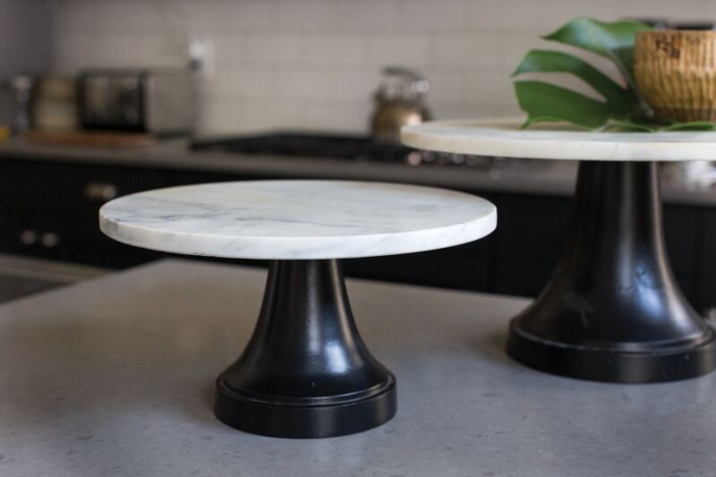 Marble Cake Plate
